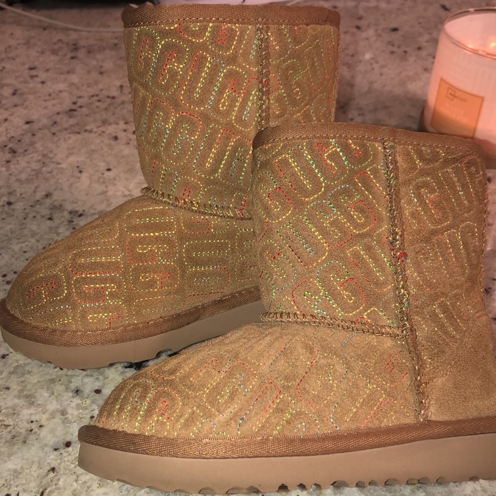 Chestnut,colorful Uggs  size 10c